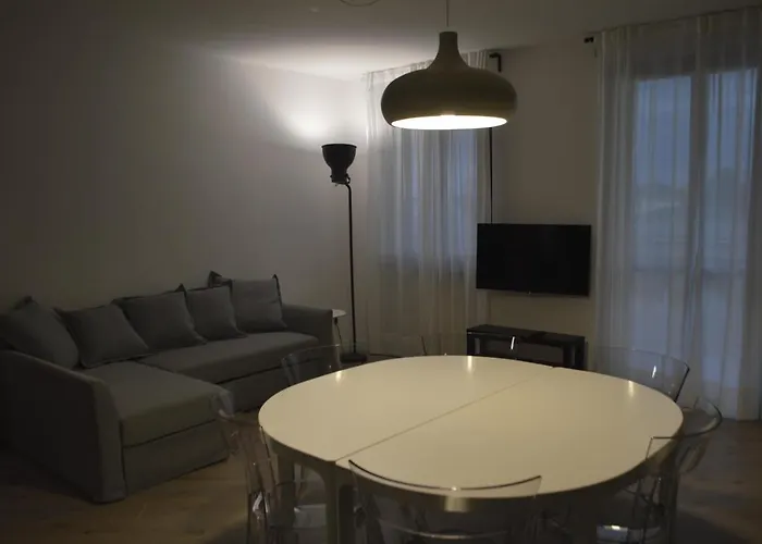 Apartment V12 - *