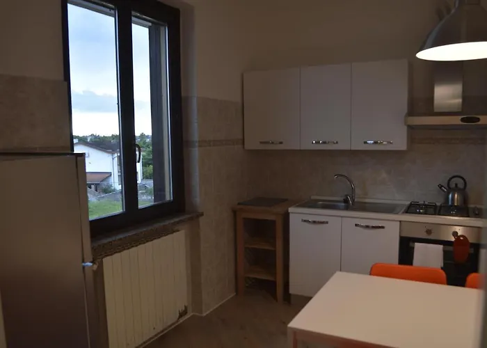 V12 - Apartment